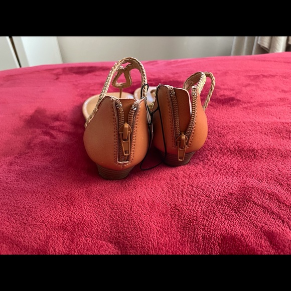 Express Gold Strap Sandals (7) - Picture 5 of 9